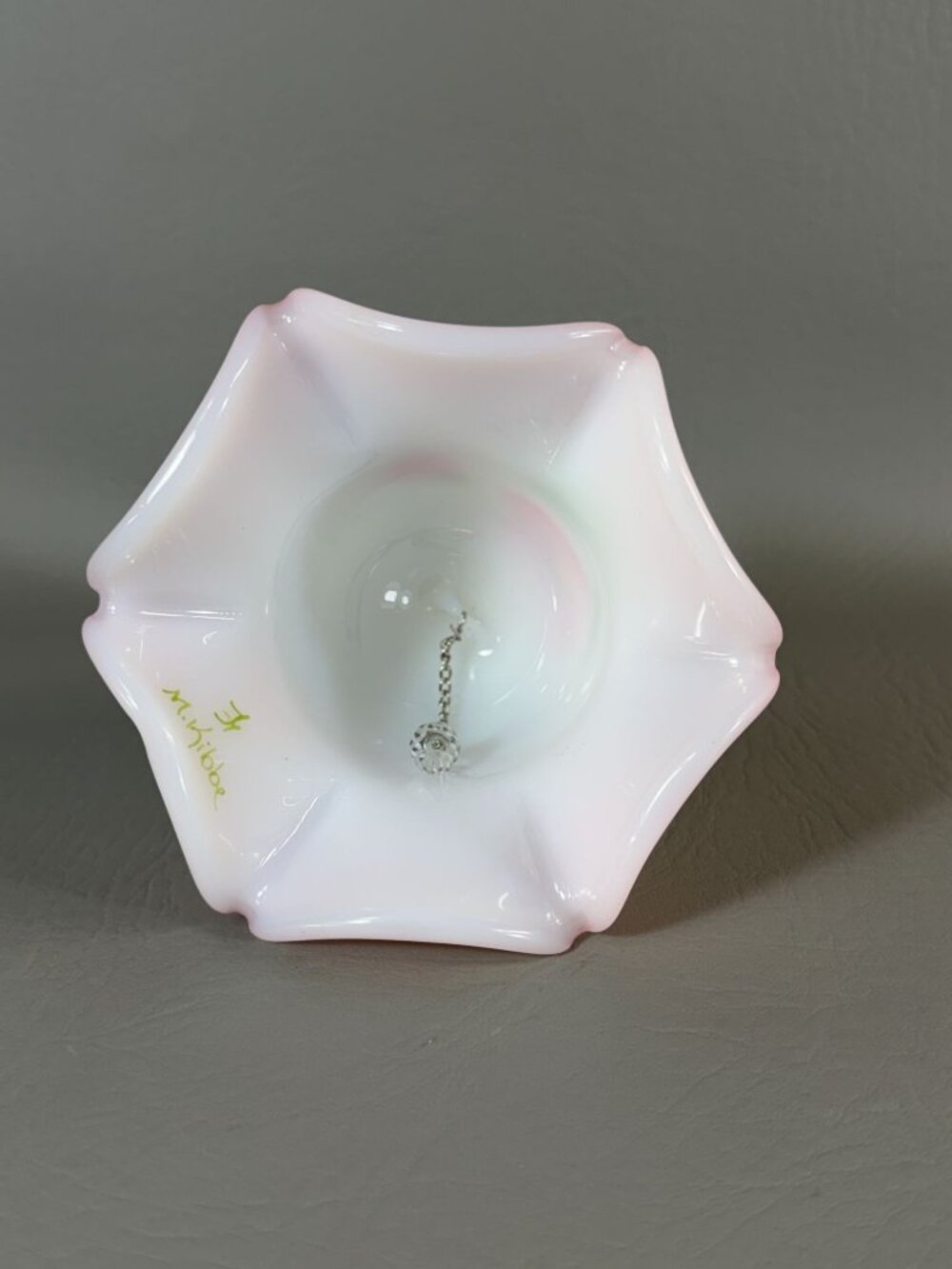 Vintage Fenton Art Glass Bell Hand-Painted Floral Signed M. Kibbe Satin Pink - Picture 10 of 16